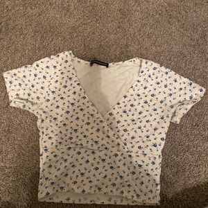 Brandy Melville shirt